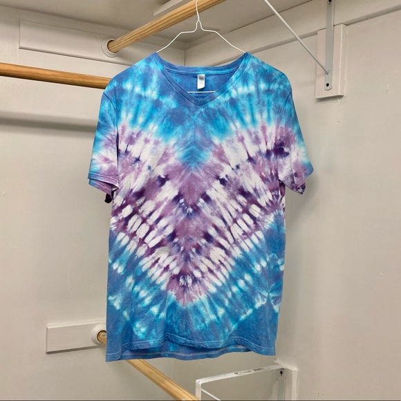 Fruit of the Loom Other - Tie Dye V-Neck Tee